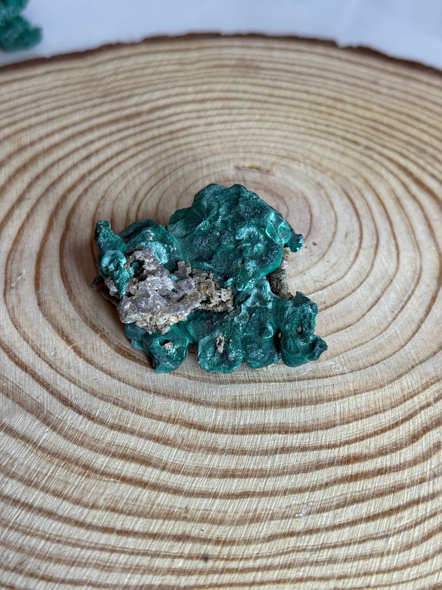 Raw velvet malachite
