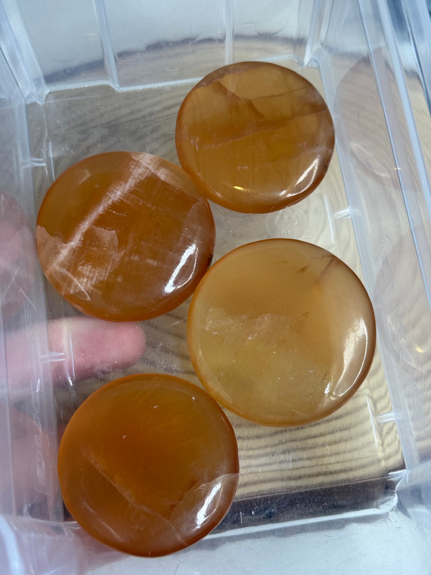 Honey calcite