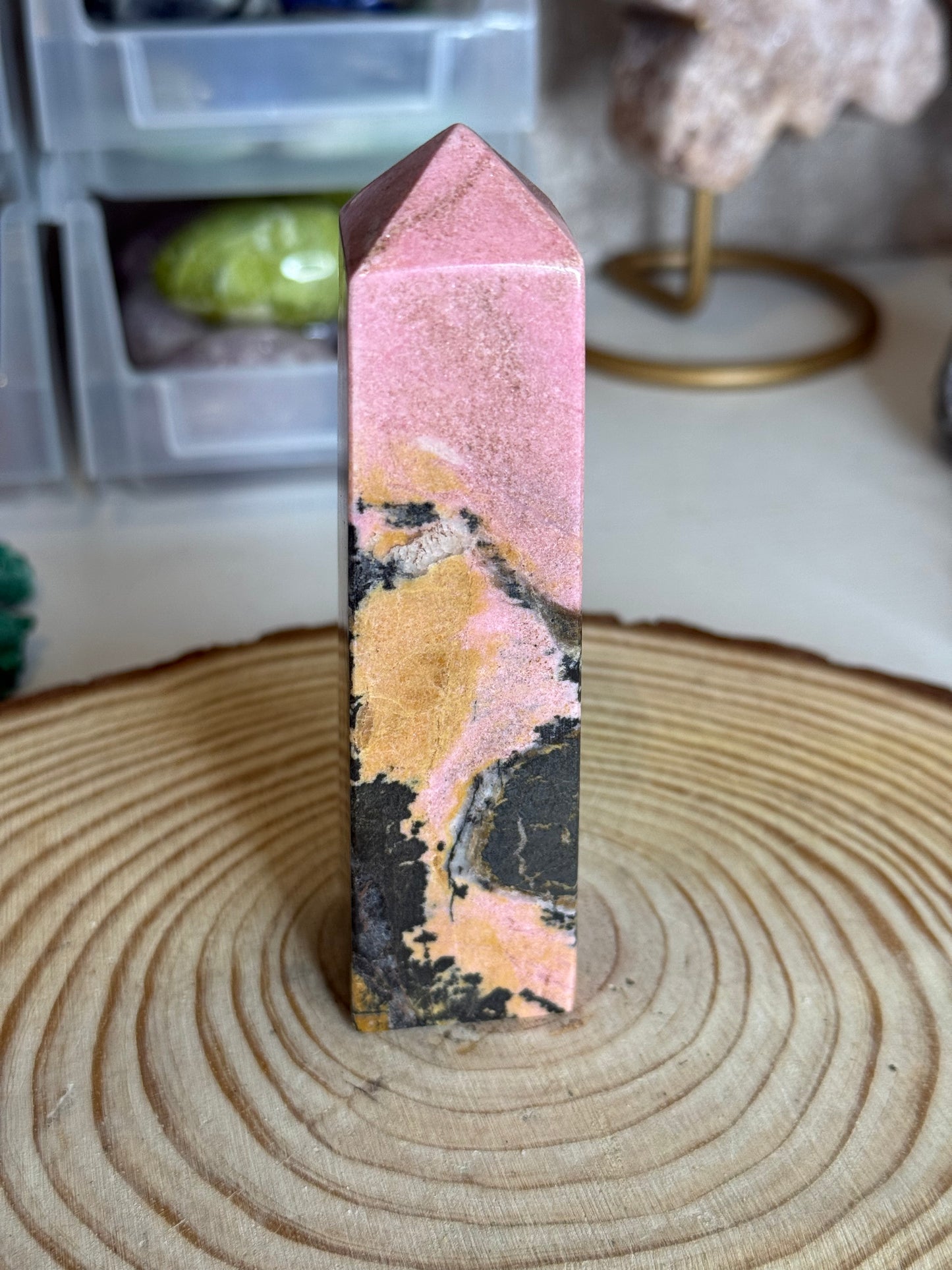 Rhodonite towers
