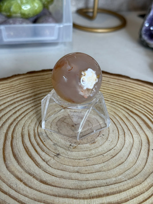 Flower agate spheres