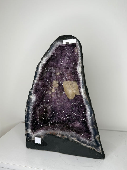 Amethyst geode