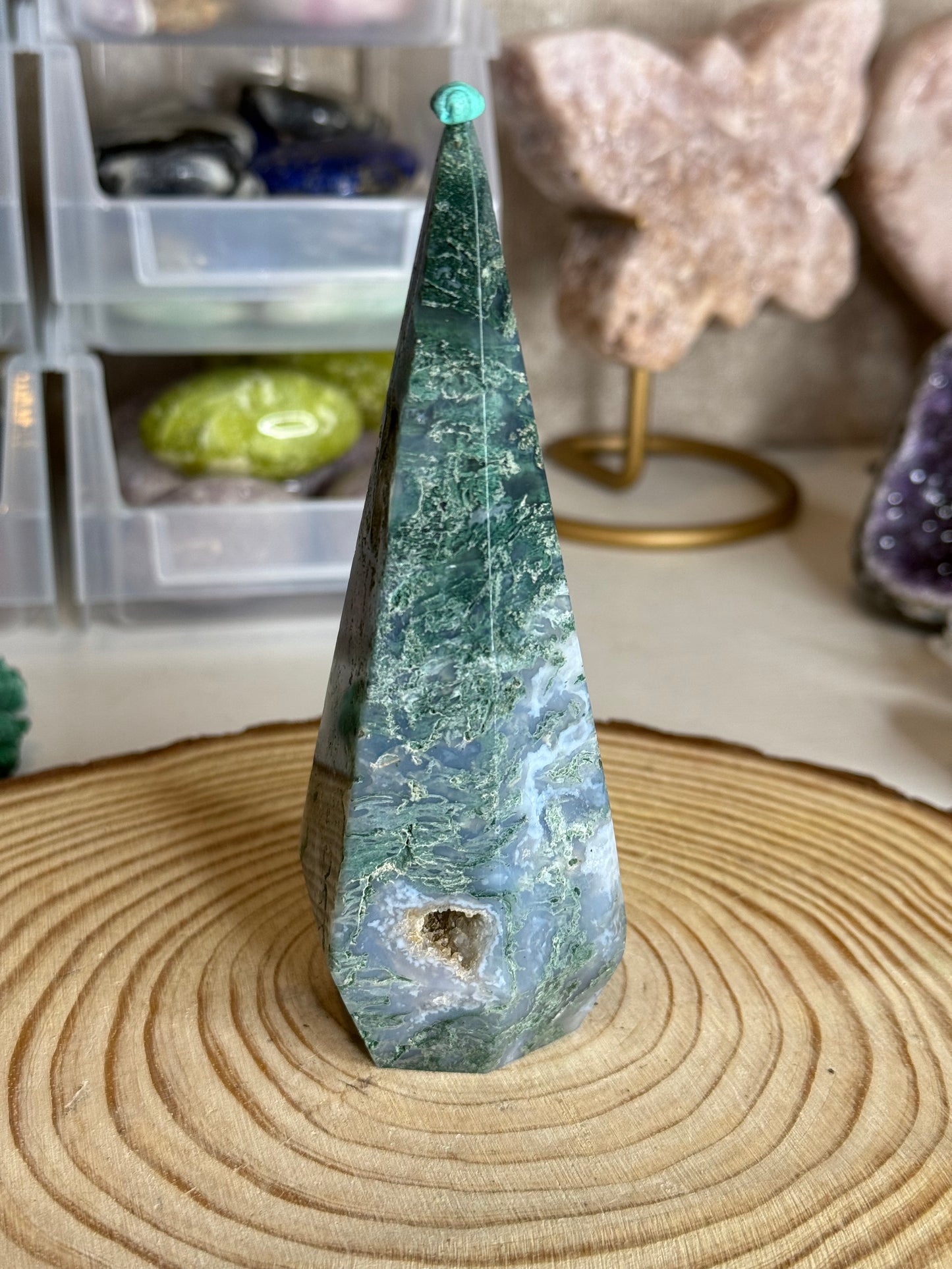Moss agate points