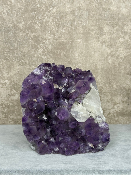Amethyst cut base