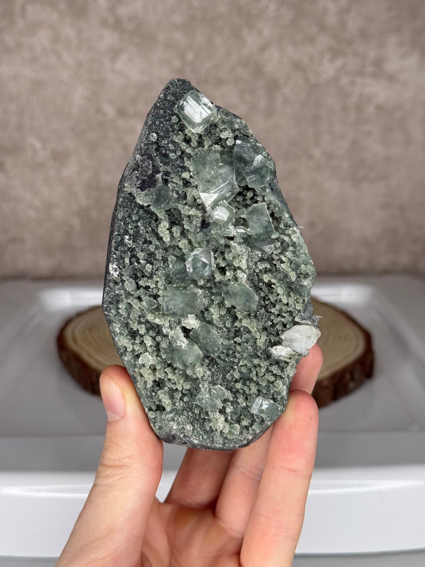 💚Green Apophyllite on shimmering Green Chalcedony💚