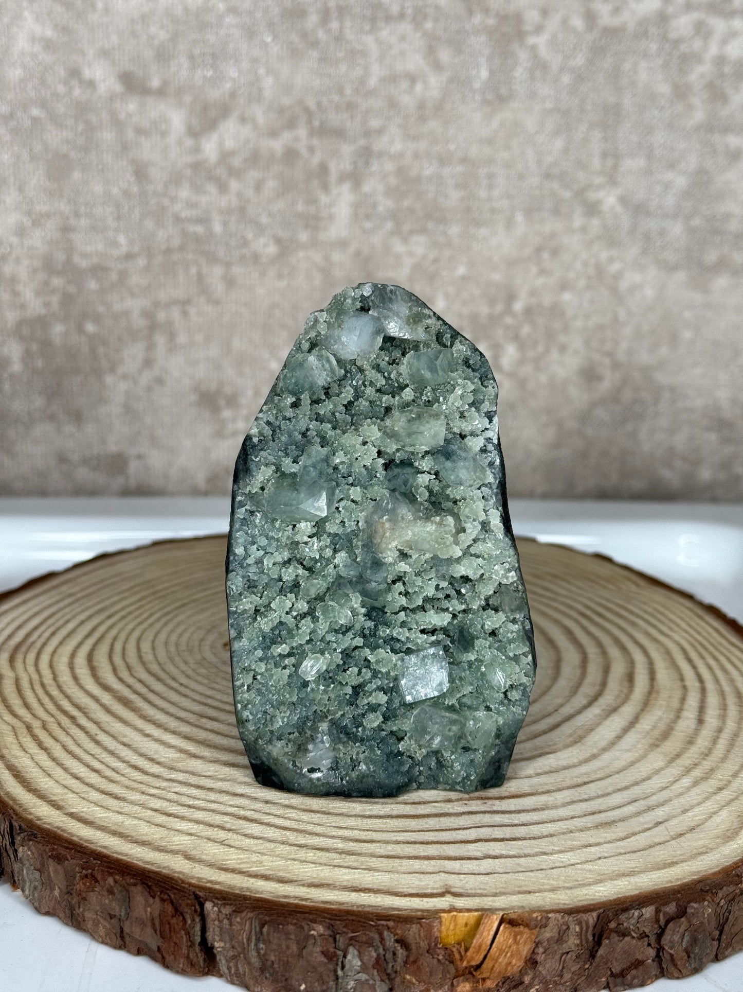 💚Green Apophyllite on shimmering Green Chalcedony💚