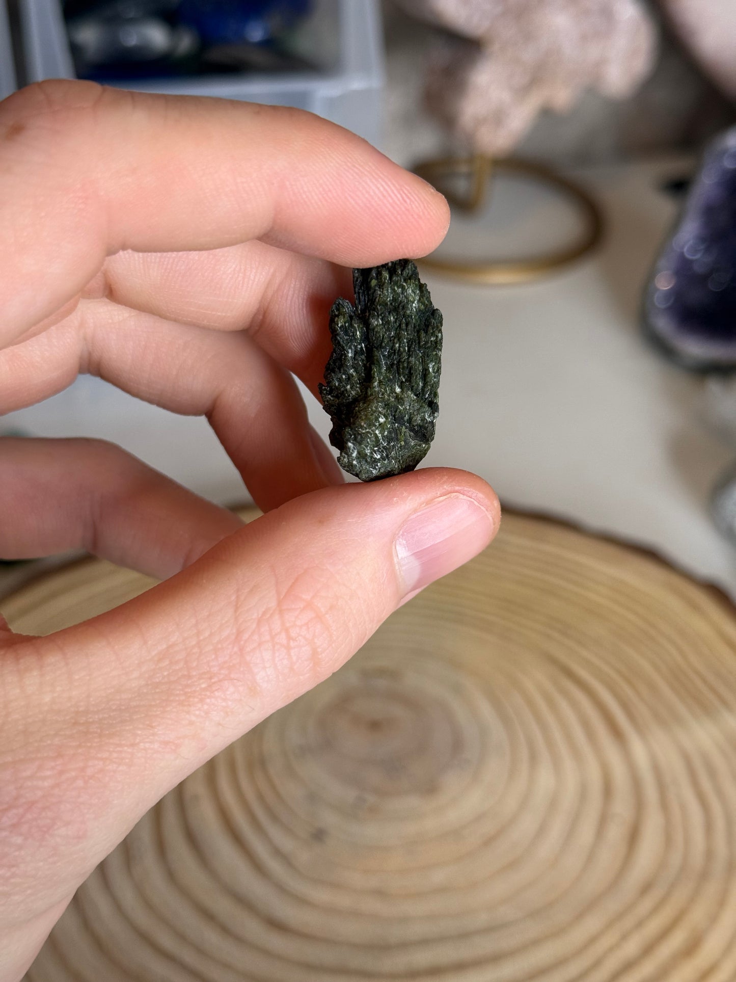 Raw epidote