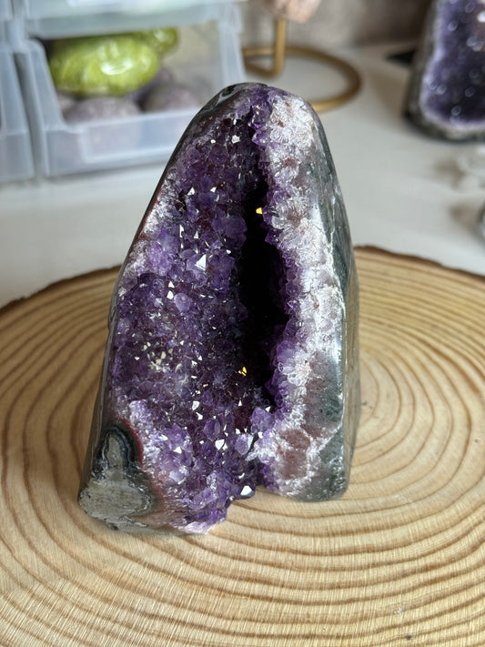 Amethyst cut base