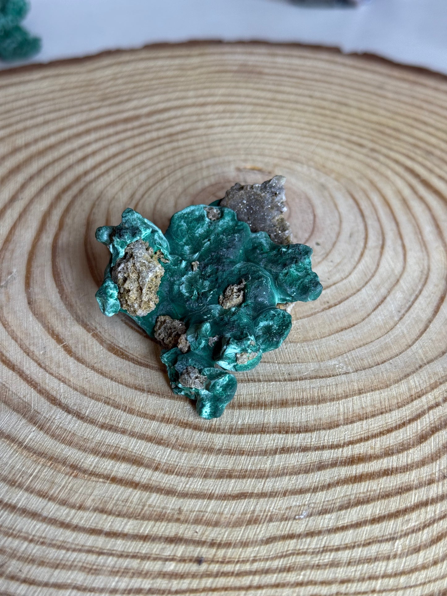 Raw velvet malachite