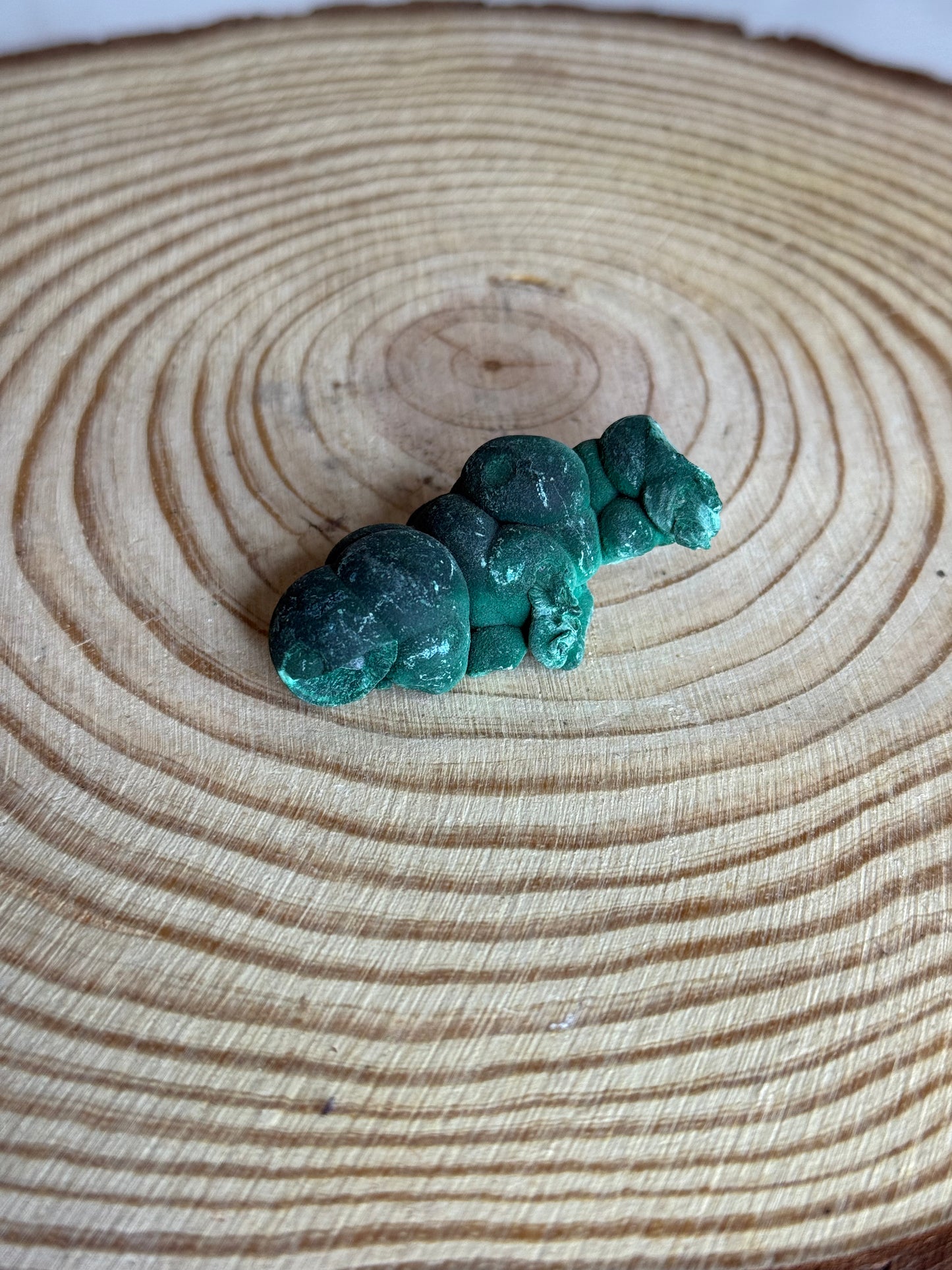 Raw velvet malachite